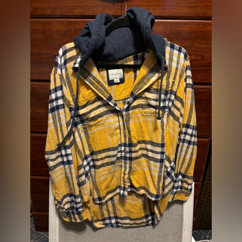 American Eagle Plaid Flannel Hoodie Button Up